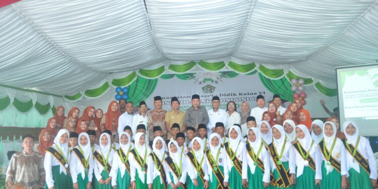 Penamatan Peserta Didik Kelas VI MIN 1 Bolmong Dihadiri Kakanwil Kemenag Sulut