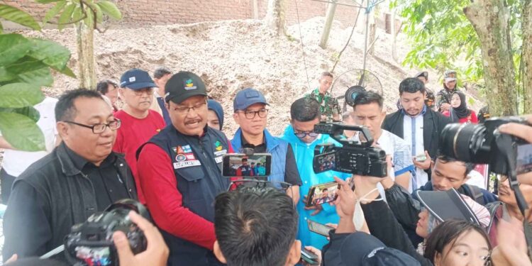 Mensos Gus Ipul: Ketum SMSI Firdaus  Yang Membuat Kami Terperangkap Di Sini