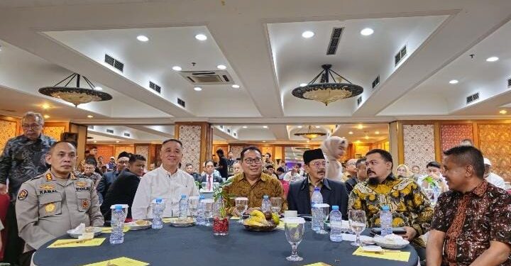 SMSI Sematkan Anugerah Pin Emas Kepada Jaksa Agung RI ST Burhanuddin